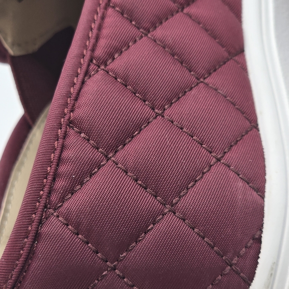 Steve Madden Women's Quilted Slip-On Sneakers - Burgundy Size 8.5M - Picture 11 of 11